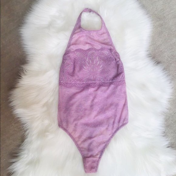 VICTORIA’S SECRET Lavender Lace Thong Bodysuit - Picture 3 of 5